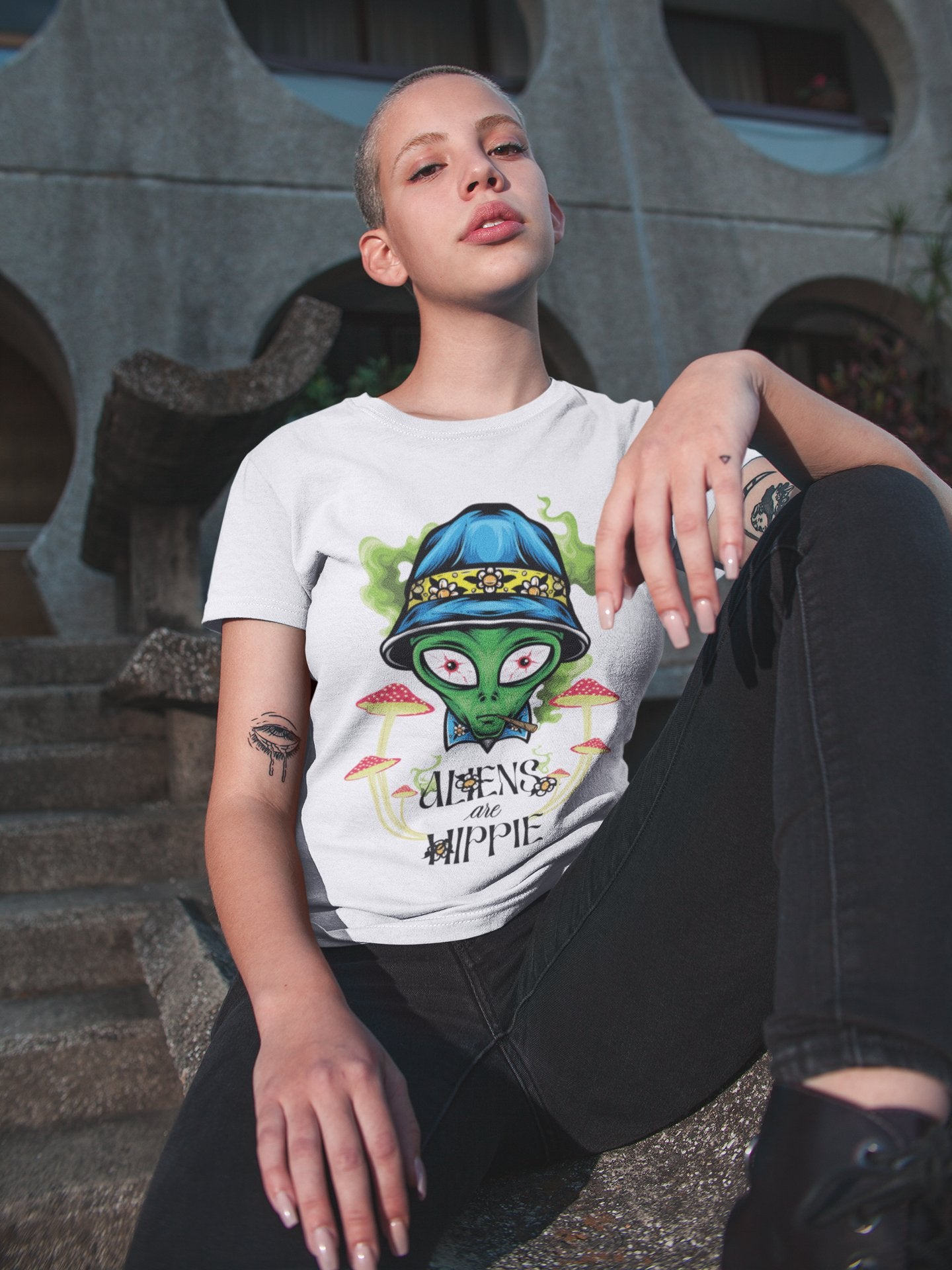 Aliens Are Hippie : Trippy Mushroom 420 Women's Regular T-shirt - Threadster World